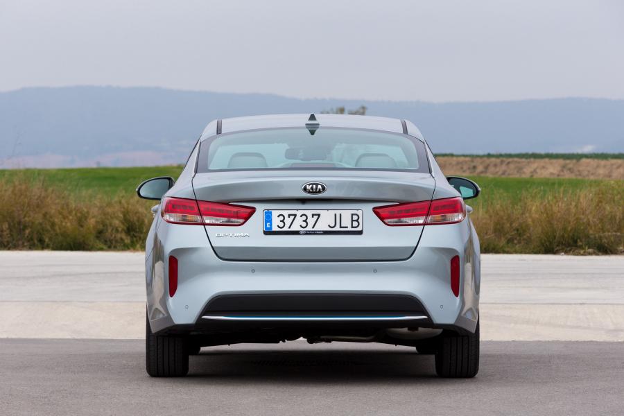  Kia Optima Plug-In Hybrid (JF) 2016 года  (WW) (фото 28 из 41)